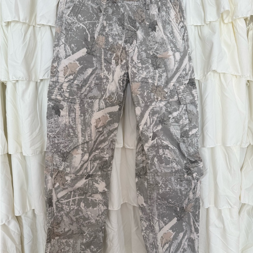 Abercrombie Kids Baggy Cargos - Light Camo size 11/12